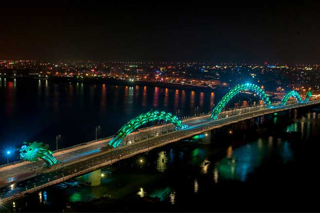 Puente Dragón en Vietnam